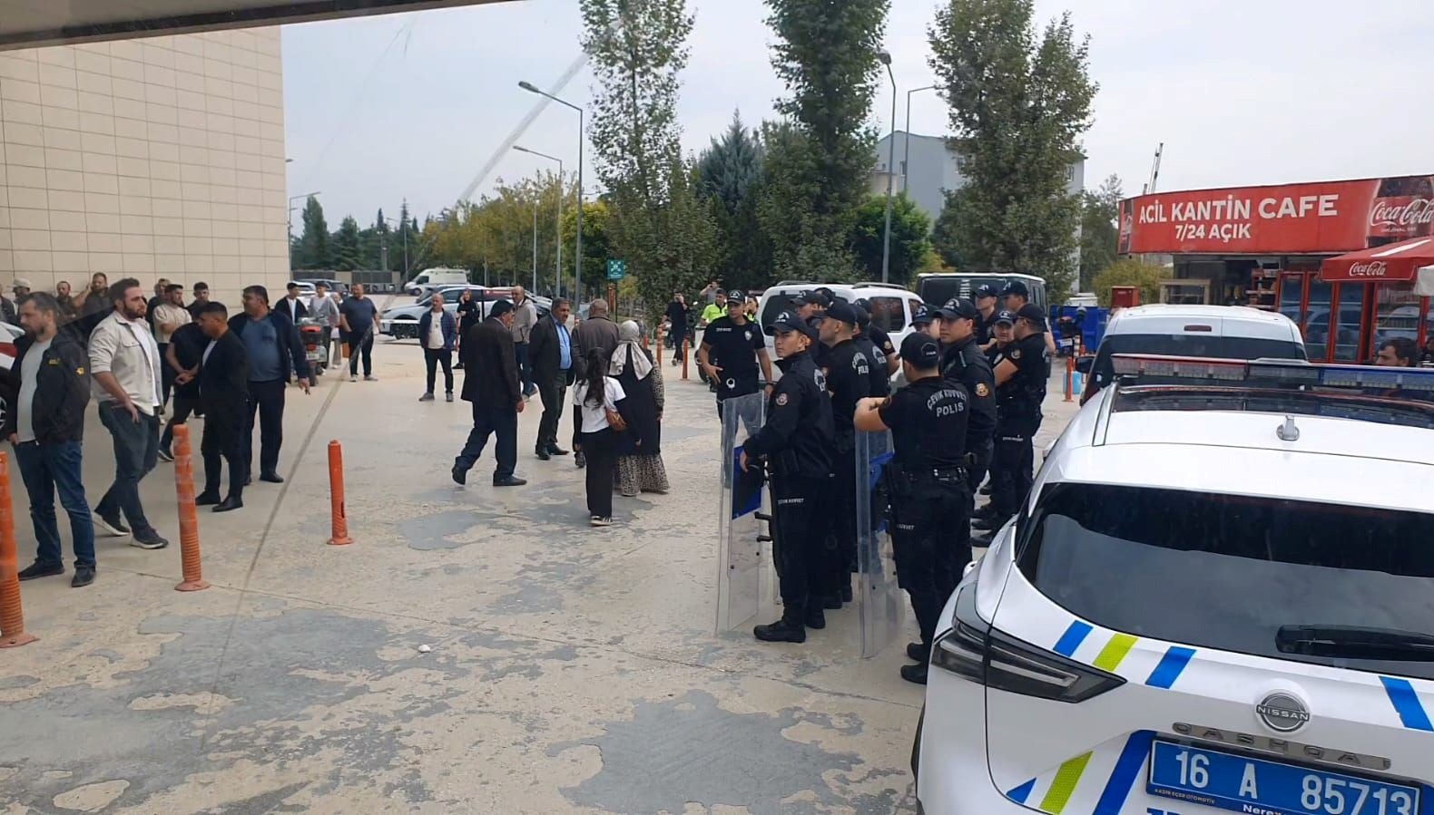 bursada silahli kavga bir olu iki yarali cJx1ehnk