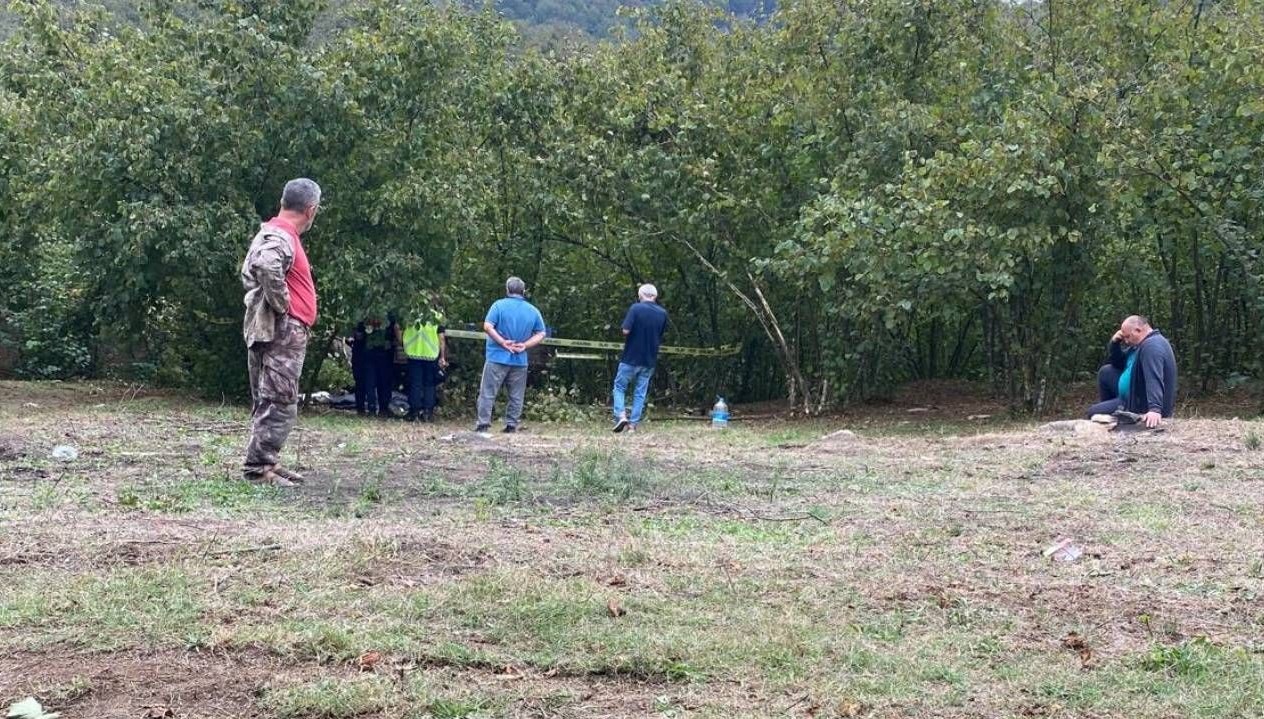 devrilen traktorun altinda kalan surucu oldu 85p4Dpsm