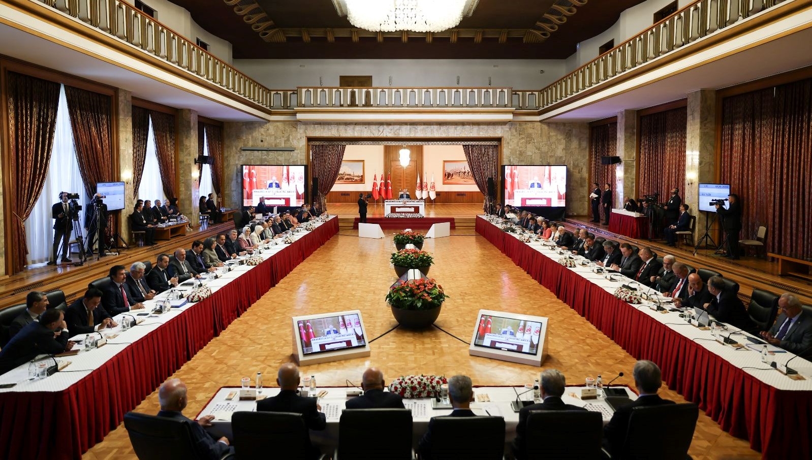 surec komisyonu yeniden toplaniyor sendikalar ve is dunyasi dinlenecek JPxwPYL5