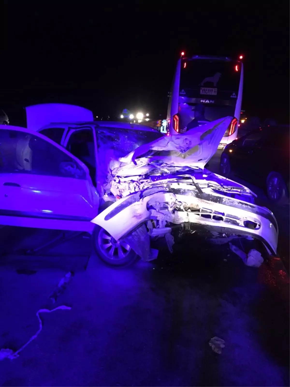 tosyada otomobil traktor carpismasi 1 olu 5 yarali AJ6qXZCA