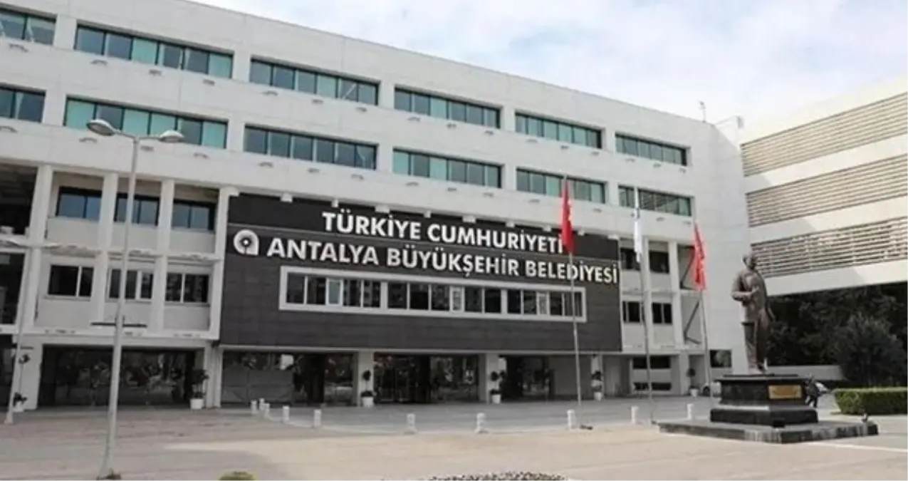 antalya buyuksehir belediyesinde kimler gozaltina alindi antalya buyuksehir belediyesine operasyon ZAIQpjca.jpg