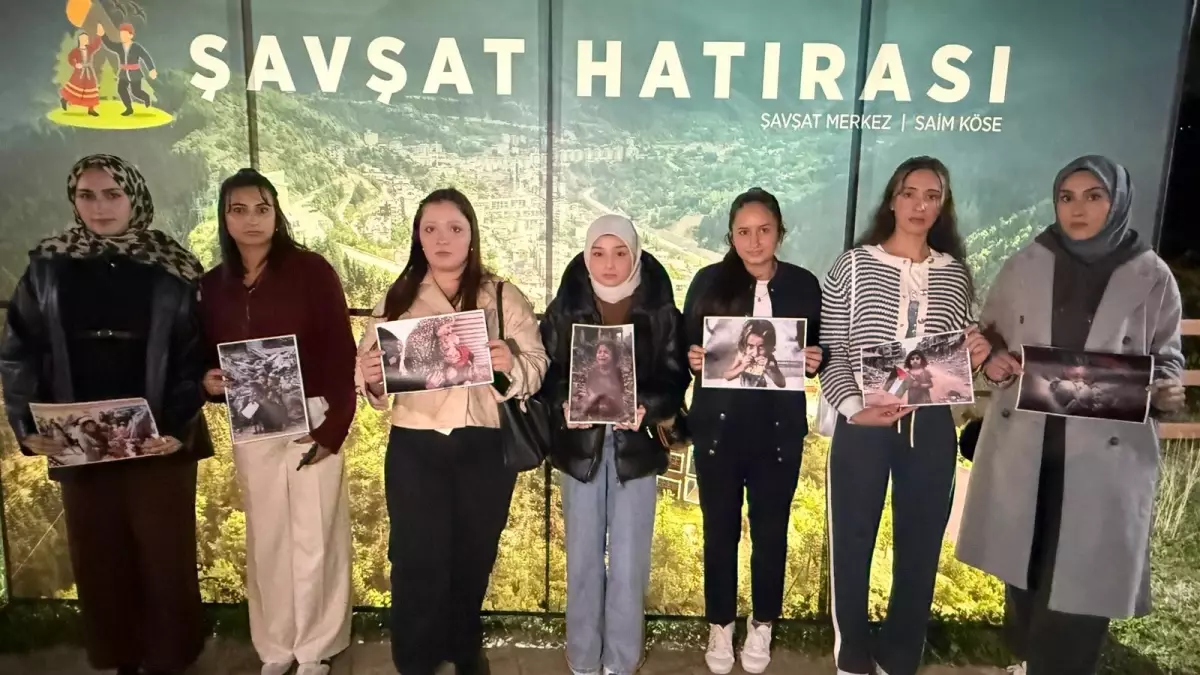 artvindeki ogrencilerden gazzedeki kiz cocuklari icin anlamli farkindalik etkinligi z5luYFgb.jpg