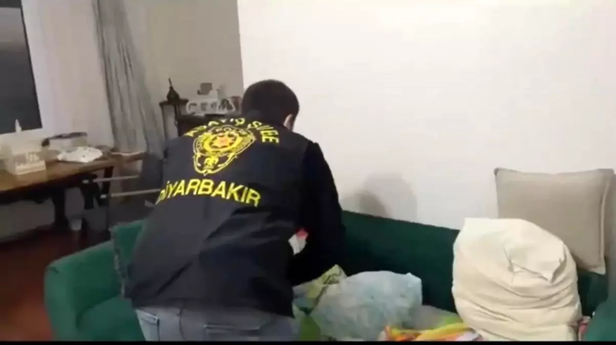 diyarbakirda hipnoz operasyonu 13 kisi yakalandi J2Lz25RJ.jpg