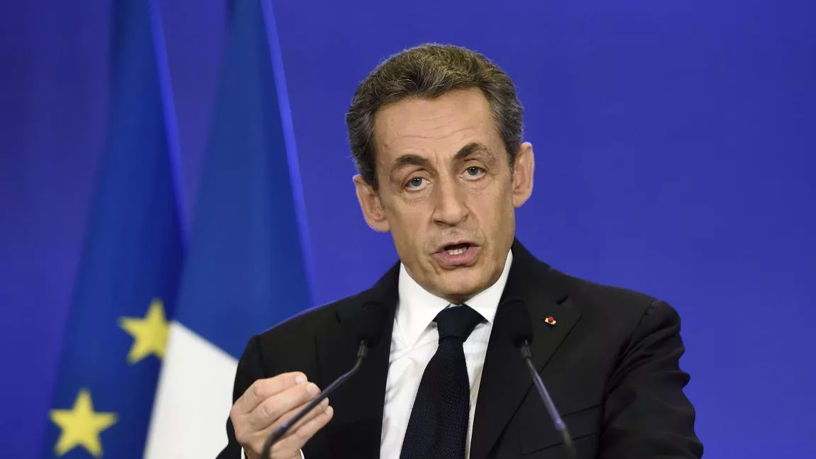 eski fransa cumhurbaskani nicolas sarkozy yarin hapse girecek x563CqOF.jpg