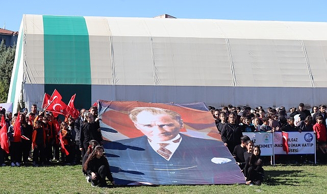 ilgazda 29 ekim cumhuriyet bayrami coskuyla kutlandi tT93LnQl.jpg