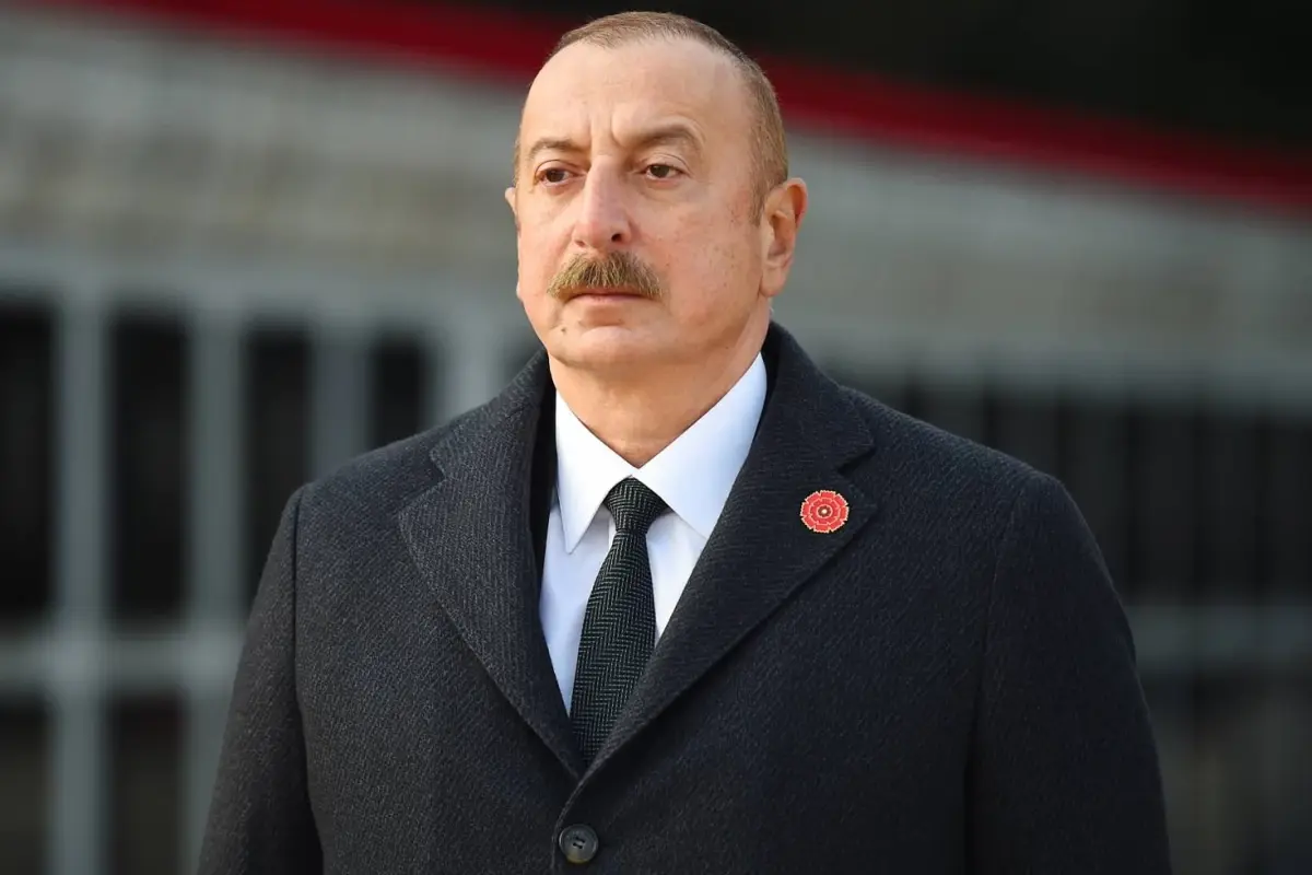 rus basinindan olay iddia putin aliyevi aradi darbe girisimi son anda engellendi jJ5M4uzq.jpg