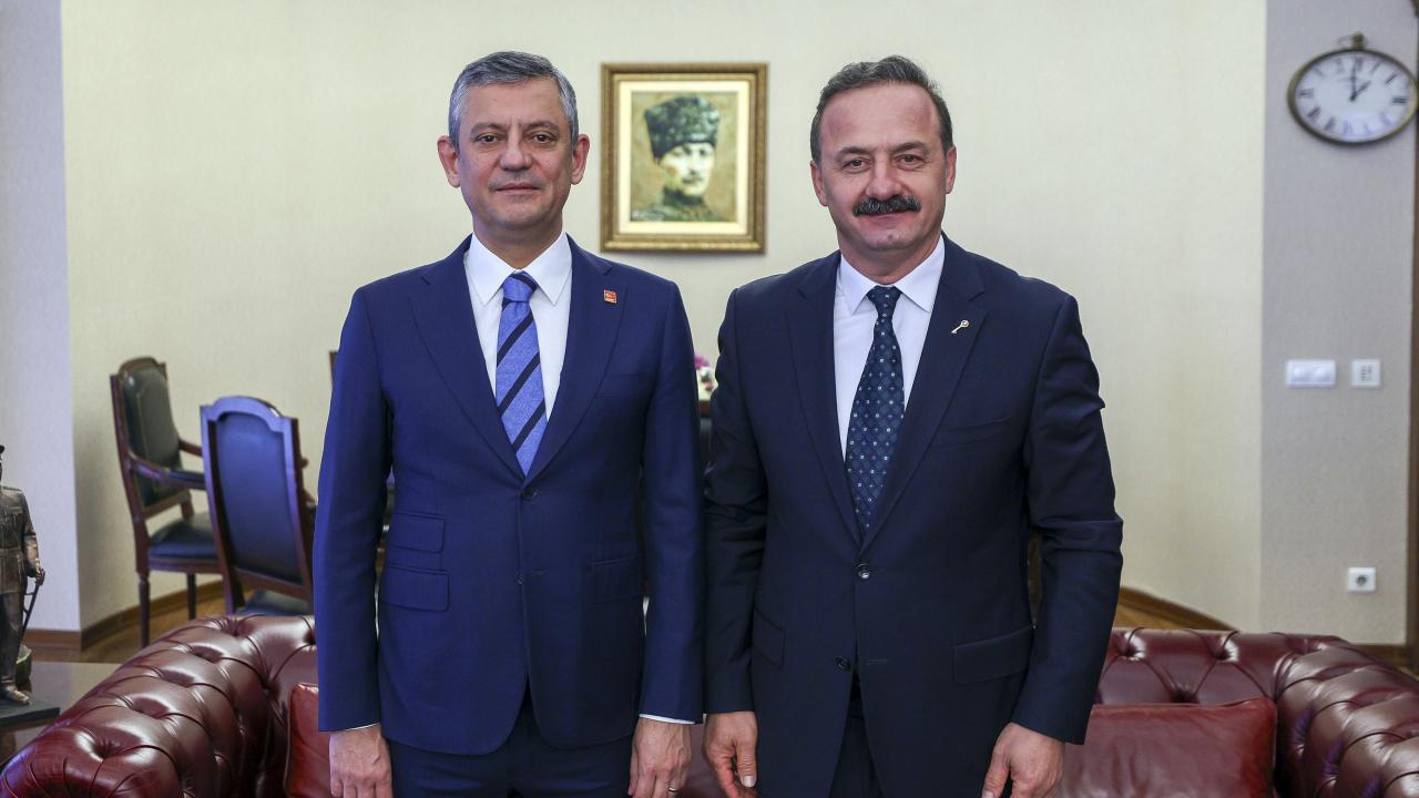 CHP Genel Başkanı Özel, Anahtar Parti Genel Başkanı Ağıralioğlu ile görüştü