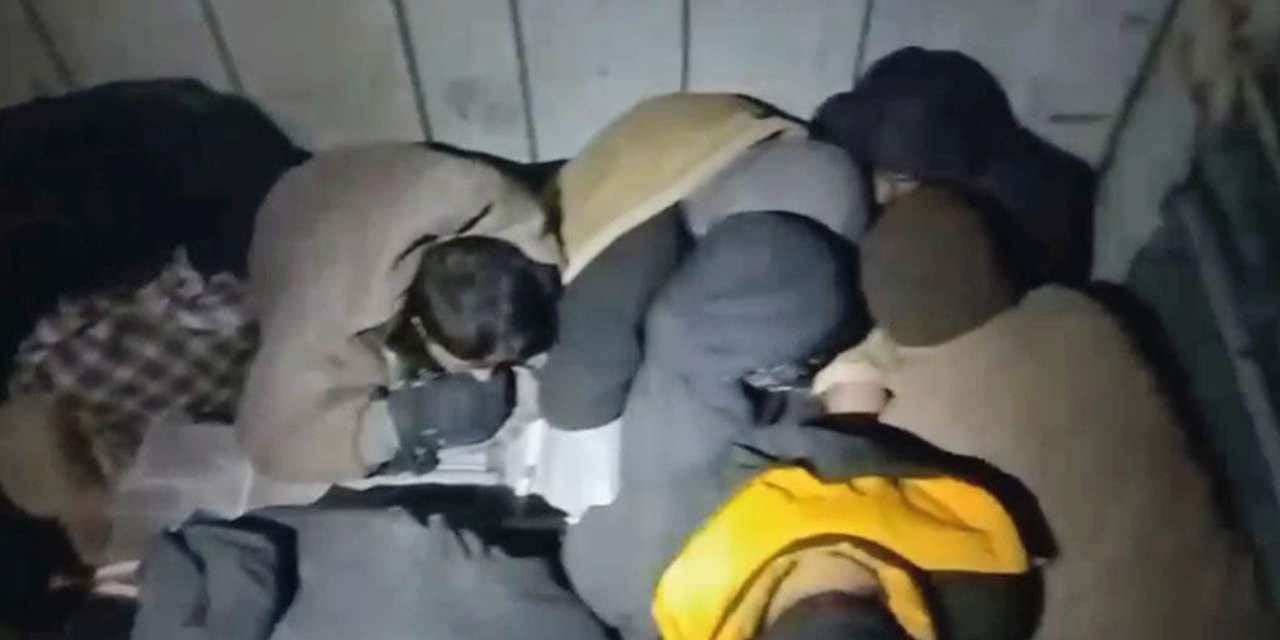 TIR’ın dorsesinden 37 kaçak göçmen çıktı