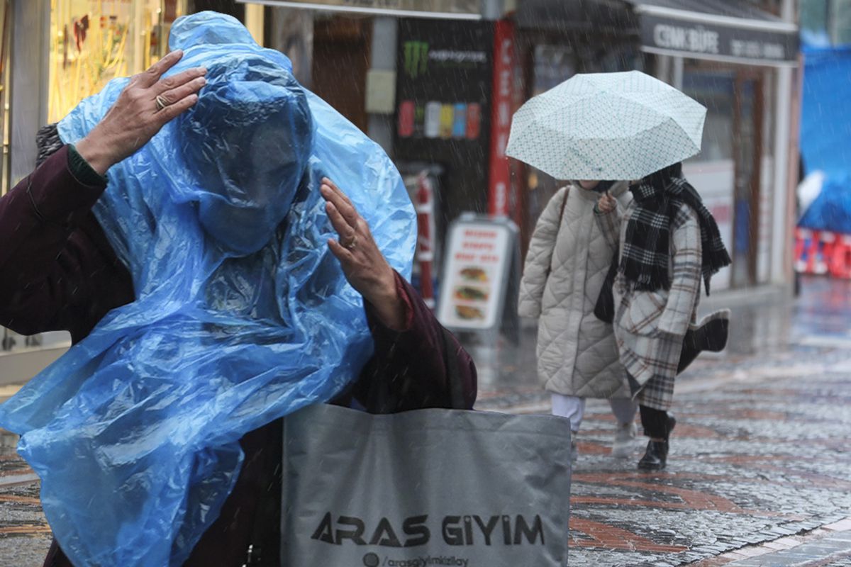 Hafta Sonu Hava Değişiyor! Ani Soğuklar ve Şiddetli Yağışlar Geliyor