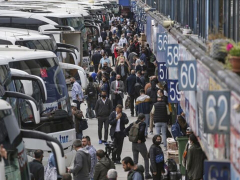Bayramda Yolculuk Zorlaştı: Bilet Fiyatları Uçuşa Geçti